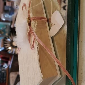 Shabby chic lace book